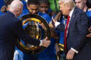 VÍDEO: TRUMP COMEMORA TÍTULO MUNDIAL DO CHELSEA JUNTO COM OS JOGADORES E VIRALIZA