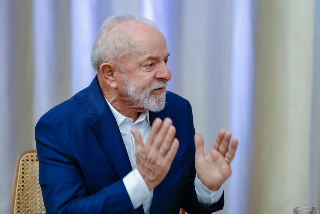Lula mente e diz: “Obra no Rio São Francisco ajudou 13 bilhões de pessoas”