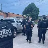 VÍDEO: POLICIAL COM SINAL DE EMBRIAGUEZ É PRESO POR TENTAR ATROPELAR COLEGA