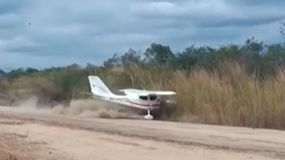 VÍDEO: AVIÃO PERDE O CONTROLE E SAI DA PISTA DURANTE VOO