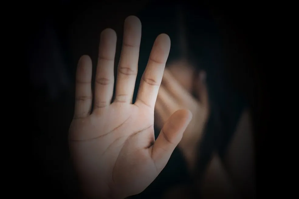 Suspeito de estuprar menina de 4 anos tem ataque cardíaco e morre ao receber voz de prisão em AL