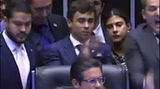 VÍDEO: NIKOLAS FERREIRA É AGREDIDO POR DEPUTADA PETISTA NA CÂMARA