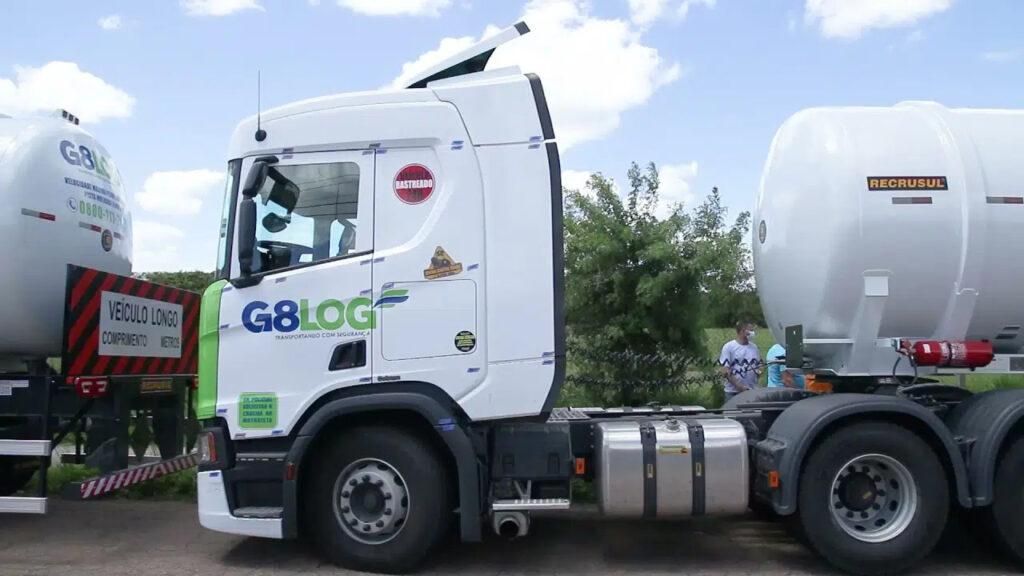 Carretas carregadas de combustível de empresas alvo da megaoperação contra o PCC são abandonadas na Bahia