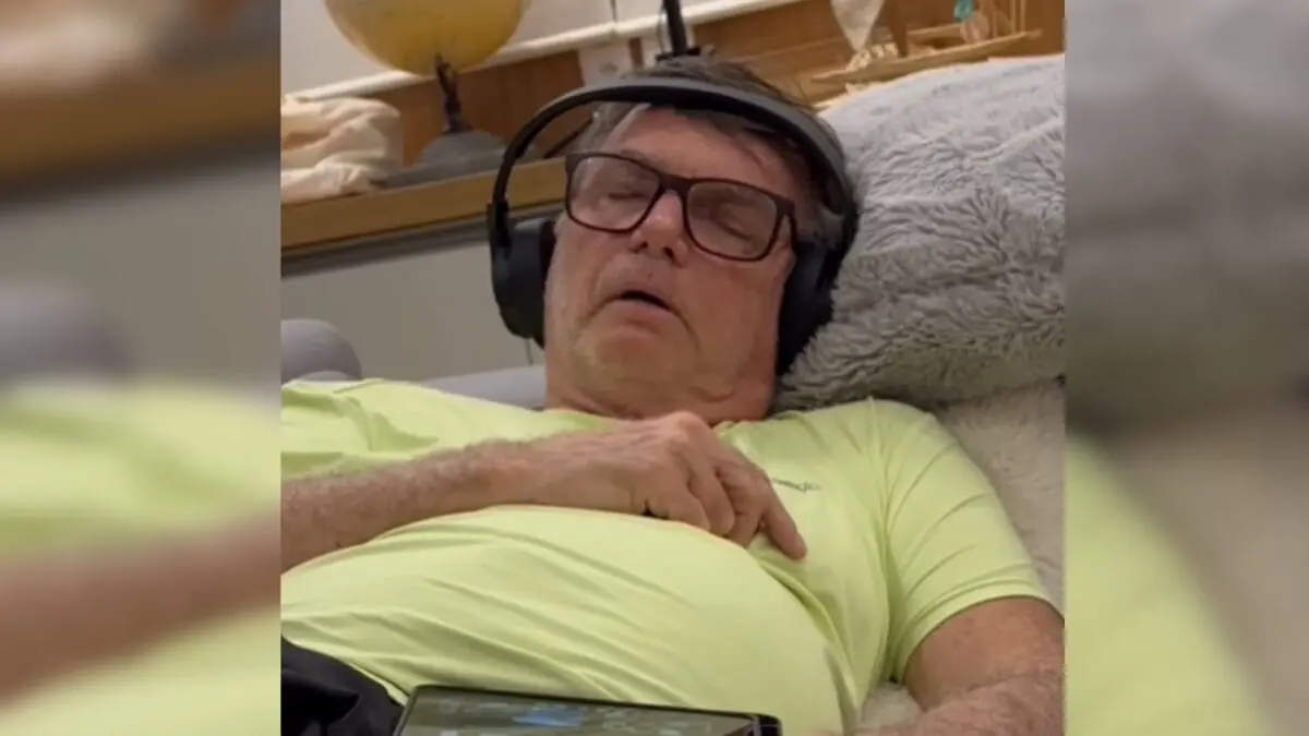 Bolsonaro soluça até 40 vezes por minuto, diz laudo da PF