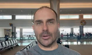 VÍDEO: EDUARDO BOLSONARO REAGE APÓS PF EXIGIR SUA VOLTA AO EMPREGO