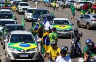 BRASIL: CARREATA DE APOIADORES DE BOLSONARO REÚNE MAIS DE 200 CARROS EM BRASÍLIA