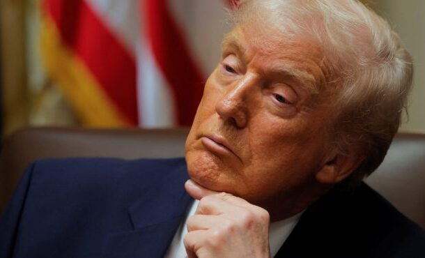 MUNDO: GOVERNO TRUMP ARTICULA DERRUBADA DA DITADURA DE CUBA