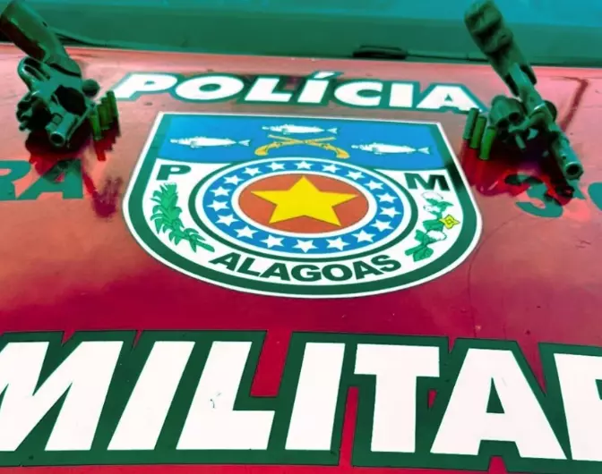 PM recupera veículo roubado após troca de tiros com mortos entre AL e PE