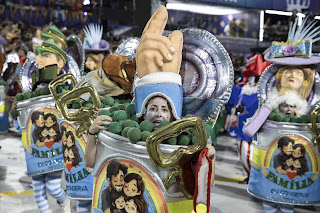 BRASIL: LULA DÁ TIRO NO PÉ DURANTE O CARNAVAL QUE PODE CUSTAR A ELEIÇÃO