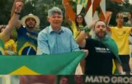 Fechado com Flávio Bolsonaro, até debaixo d’água José Medeiros participa de adesivaço em Cuiabá
