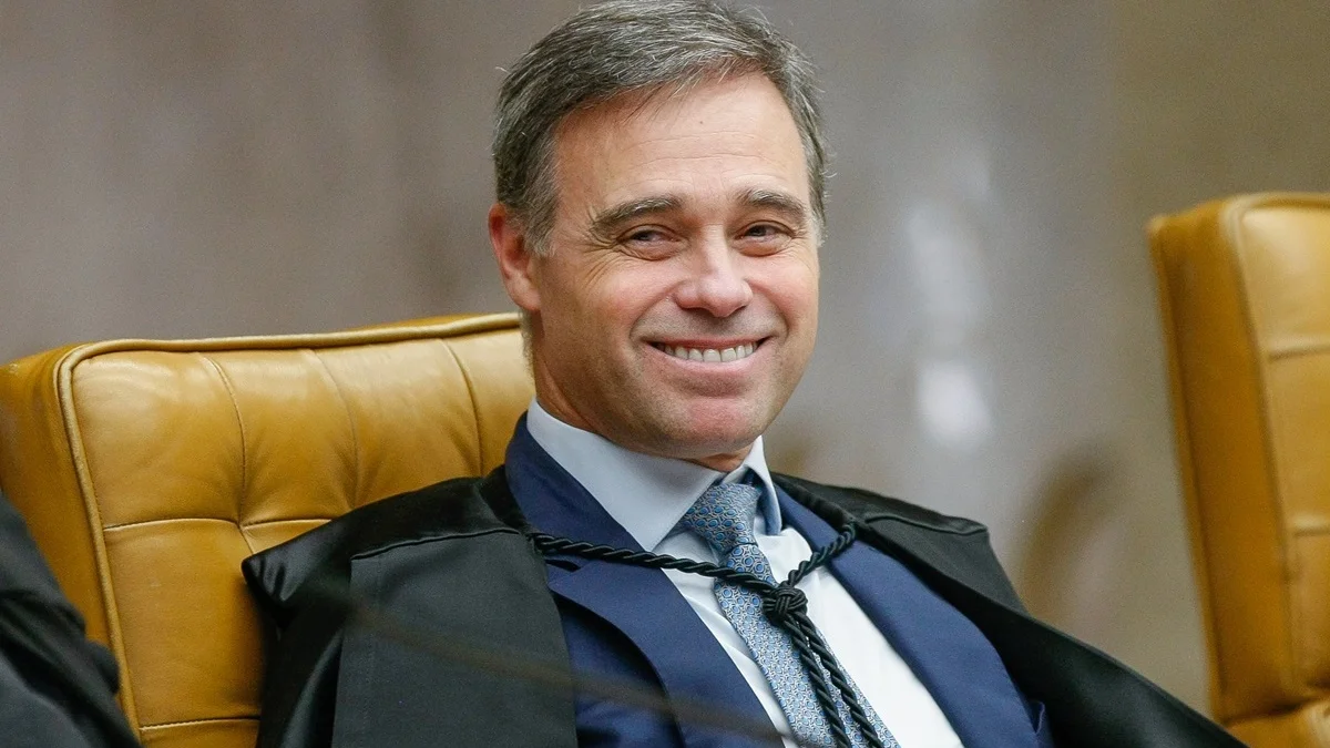 André Mendonça manda prender Daniel Vorcaro, banqueiro planejou sequestro, assalto e agressão contra adversários e jornalista;